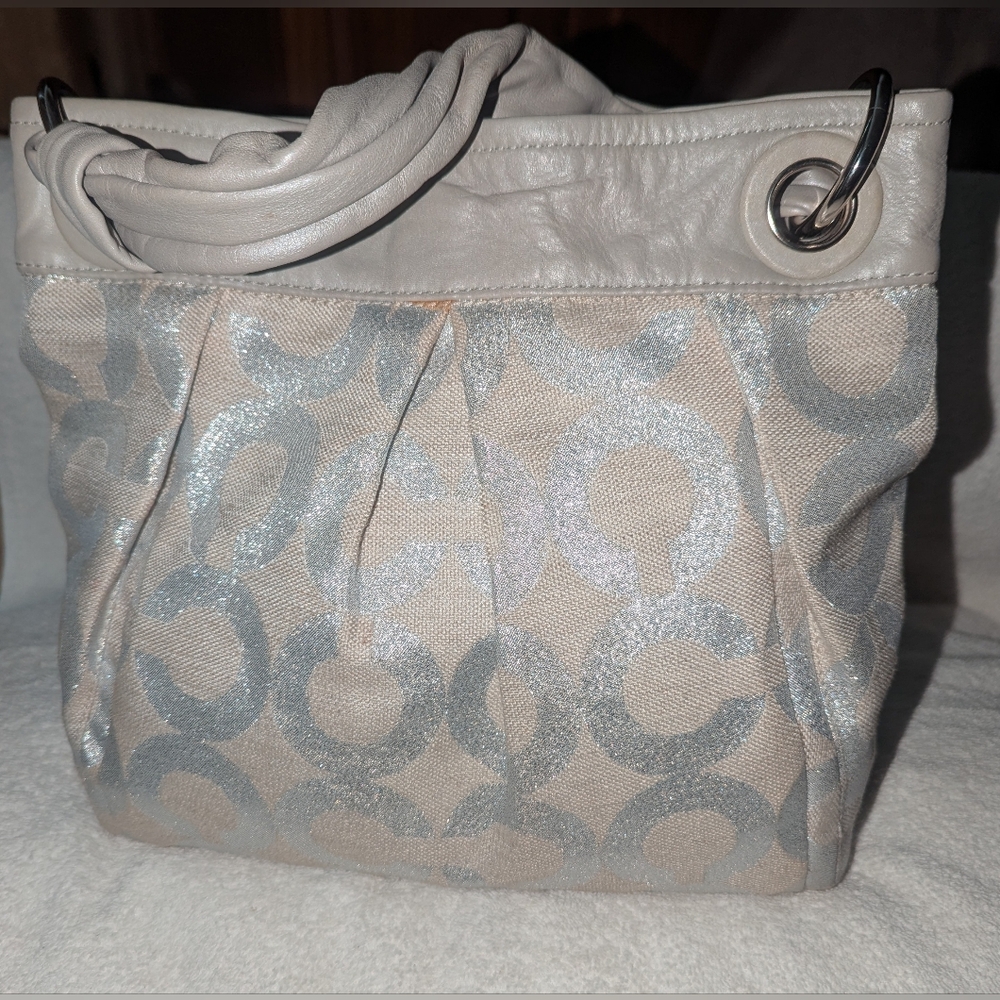 Coach Parker Silver Gray Op Art Gray Shoulder Bag . 13511 - Picture 2 of 15